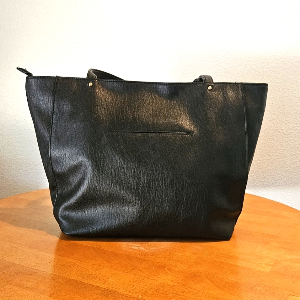 NWOT's - JESSICA SIMPSON - Cute Large Black Tote with Gold Accents. - Picture 3 of 9